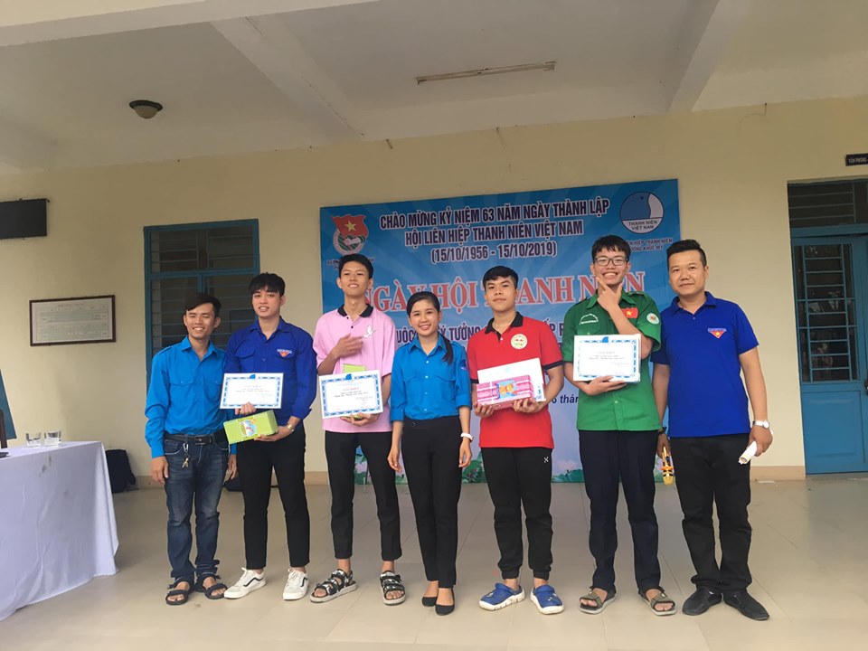 Chào mừng kỷ niệm 63 năm ngày truyền thống Hội LHTN Việt Nam