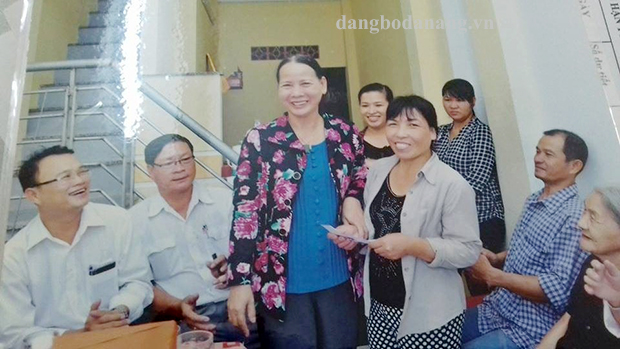 Hạnh phúc là cho đi không cần nhận lại