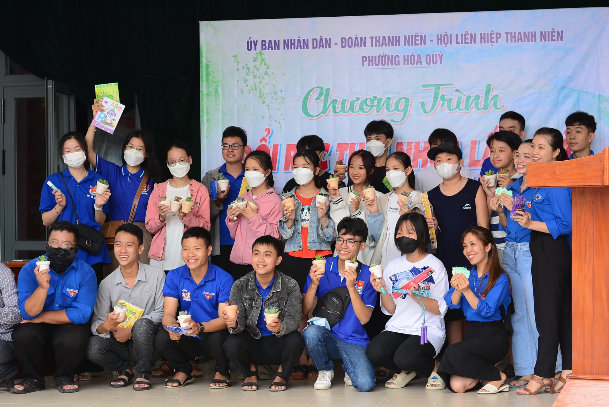 ĐOÀN PHƯỜNG HOÀ QUÝ TỔ CHỨC MÔ HÌNH "ĐỔI RÁC THẢI NHỰA LẤY QUÀ TẶNG" HƯỞNG ỨNG PHONG TRÀO CHỐNG RÁC THẢI NHỰA NĂM 2022