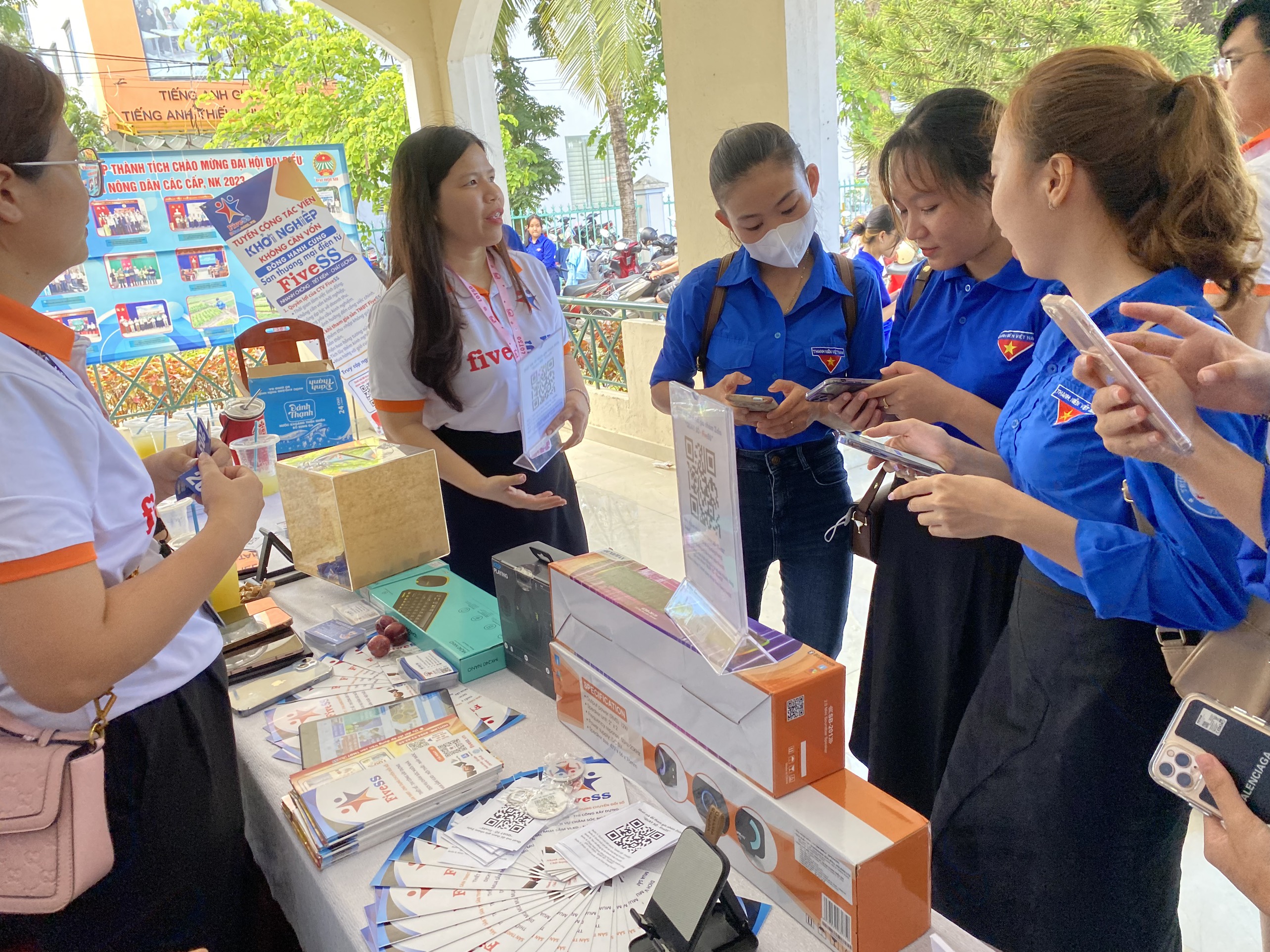 ĐOÀN THANH NIÊN QUẬN NGŨ HÀNH SƠN - SƠN TRÀ PHỐI HỢP TỔ CHỨC CHƯƠNG TRÌNH TẬP HUẤN NÂNG CAO NĂNG LỰC SỐ CHO ĐOÀN VIÊN THANH NIÊN NĂM 2023